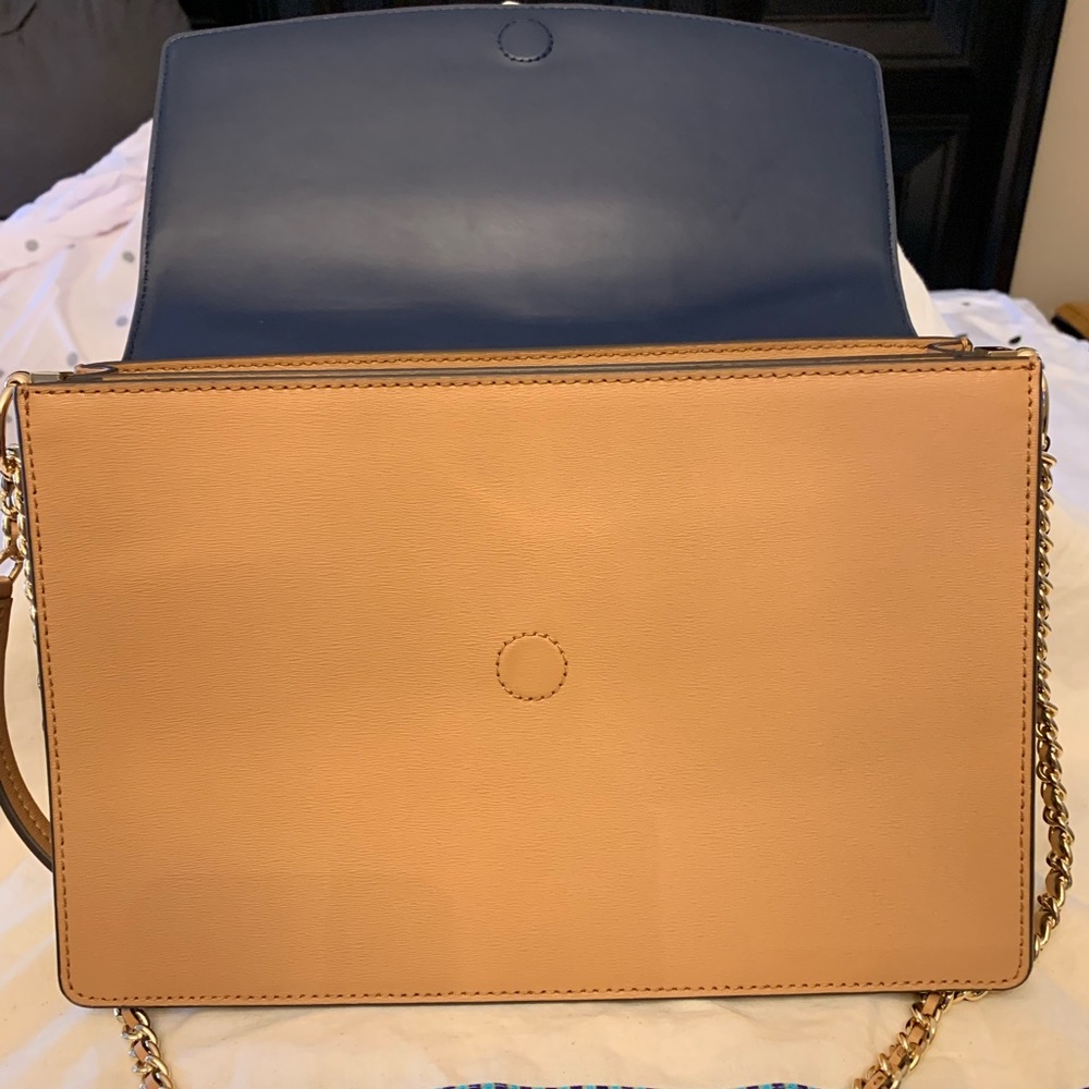 Tory Burch - Picture 3 of 8
